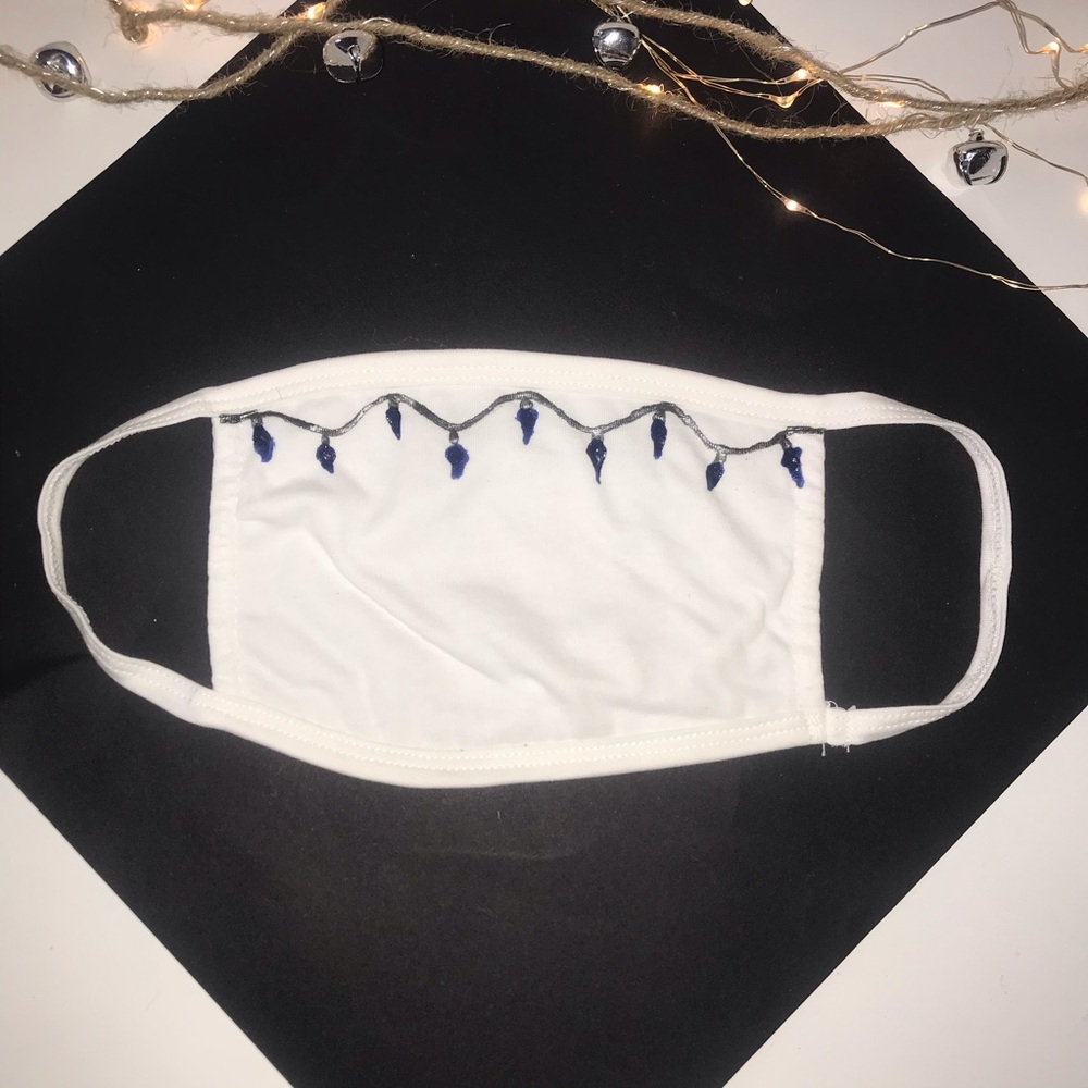 String lights holiday mask